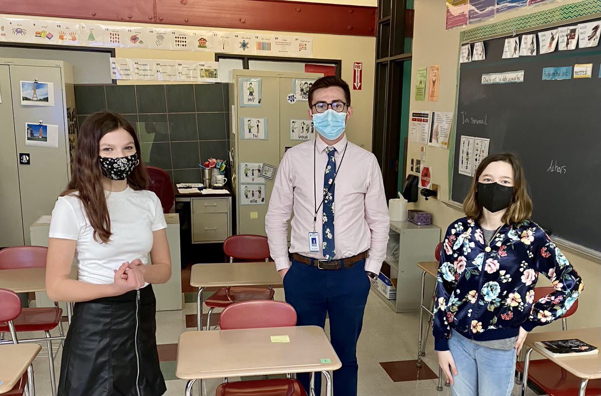 wms_choirs's tweet image. In choir we LOVE floral print!