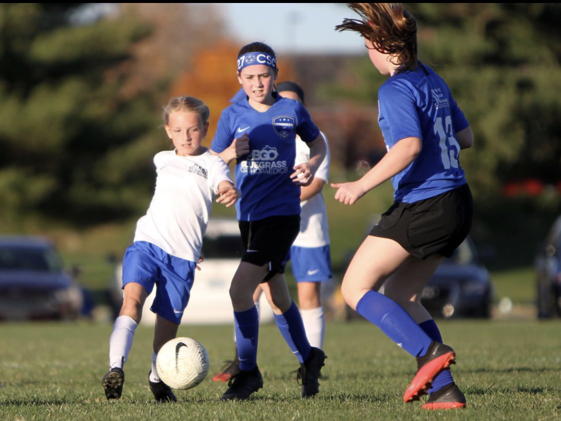 bdcummons's tweet photo. #tinyballer @kingshammer ⚽️ 👧 https://t.co/FPLR9IBcs4