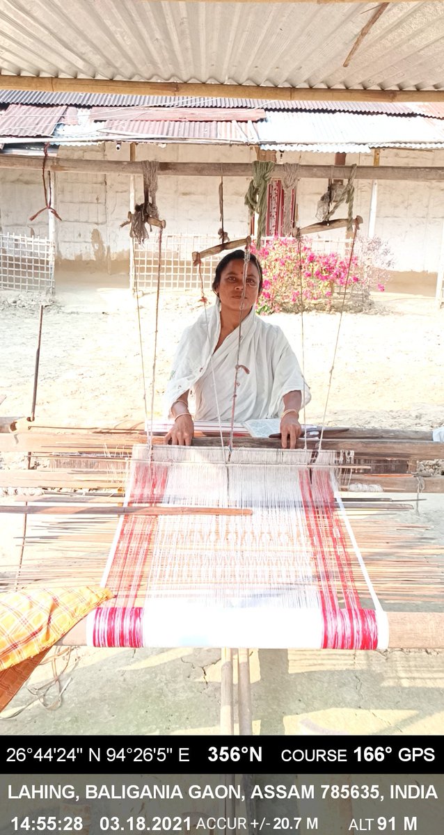 AFTABSHABNAM's tweet photo. Beauty of rural Assam. Almost every house has a loom and women are well skilled to weave beautiful traditional dresses including #Assamese #Gamacha which is a symbol of honour.
#VocalForLocal
@handloom_i
@indhandloom
@TexMinIndia
@rajit123
@csbmot
@CmertiCsb https://t.co/EzLdyyvNLz