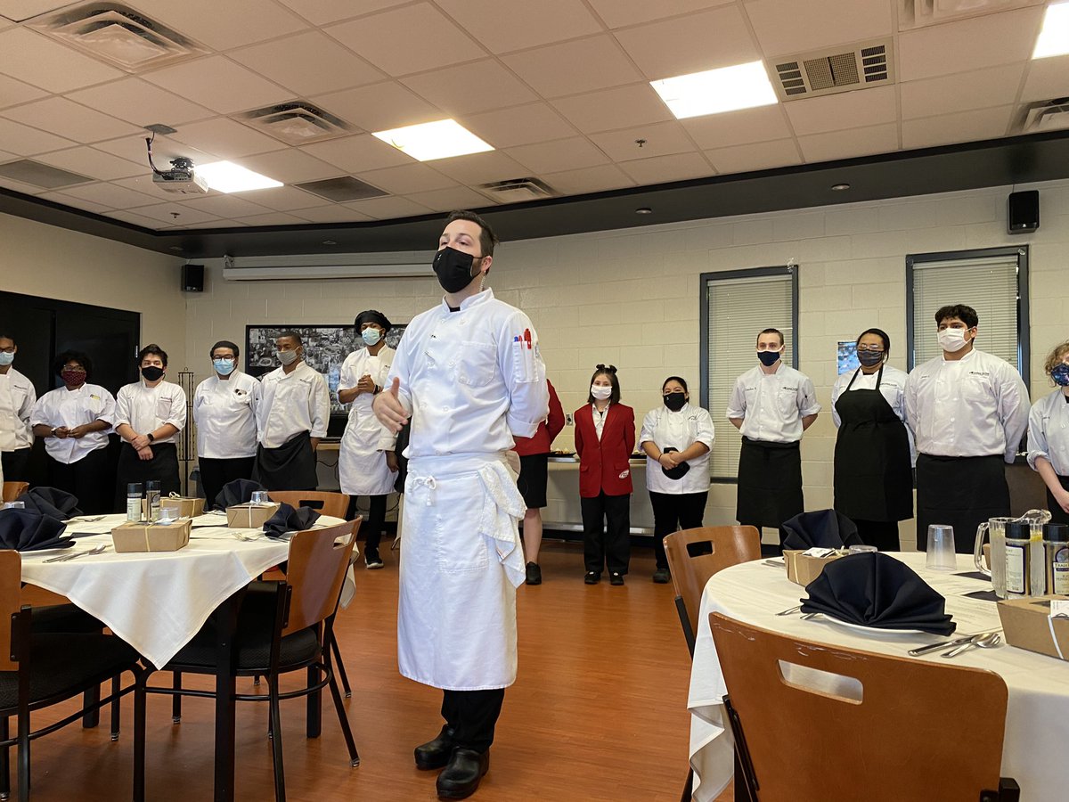KimMiller_Learn's tweet photo. Great visit by our associate school principals and superintendents today. Thank you to our Culinary Ss for a wonderful dining experience to end the visit. @EFCTS @JackieKuffel @Dwight_Carter @DerekRoeth @JosephGates_ECC https://t.co/OvSAn3p4WK