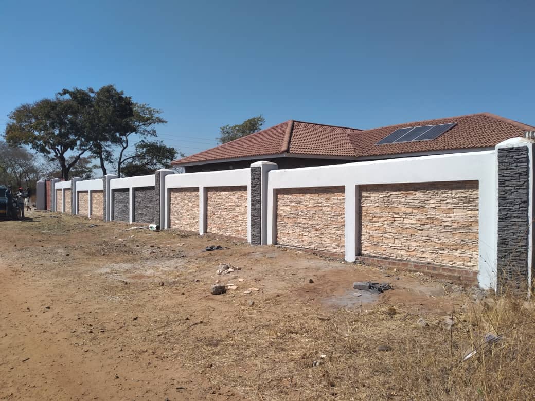 makestructzw1's tweet image. Building solutions, for  all your Renovations, face-lift, interior and exterior finishes and #Cladding 
Visit makestructdesign.com 
Or app number 0772730246
Follow us and like ..RETWEET