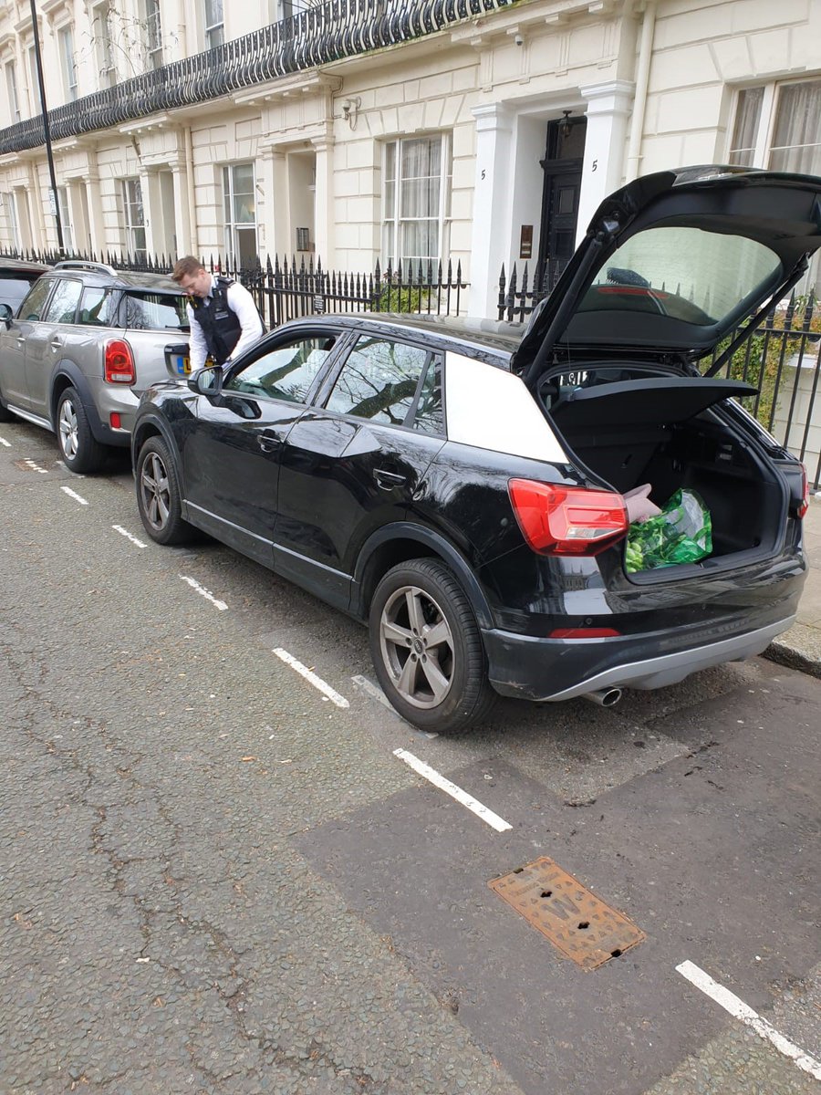 MPSLancasterGte's tweet image. Officers from the #LancasterGate &amp;amp; @MPSBayswater out conducting patrols when our sensitive noses could smell marijuana along Craven Hill Gardens #W2

Vehicle found stationary ✋ Searched 👮‍♂️ and Occupant issued with a Community Resolution for a first time offence #Stop&amp;amp;SearchWorks