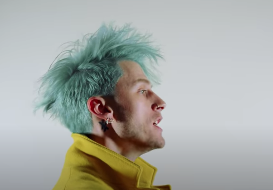 inchoatjve's tweet photo. can we talk about how fucking cool the mv is and how special it is that corpse got rae to do his parts #DAYWALKERMV https://t.co/Jq59V0UaeD