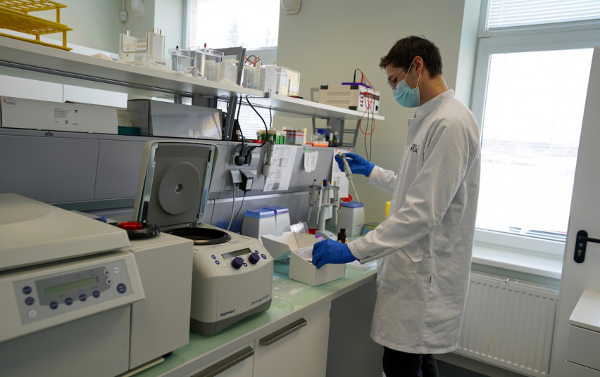 LBTA_Biotech's tweet photo. Scientists have developed the first Lithuanian antibody diagnostics kit against SARS-CoV-2. Read more:
https://t.co/uLdx7fQFiL

#SARSCoV2 #antibody #COVID19 #Lithuania https://t.co/5O1dj9NvVA