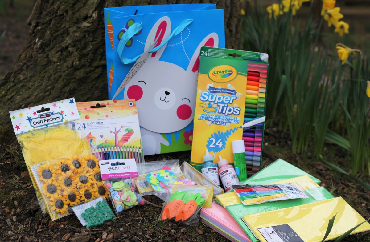 DowneHouseCCA's tweet photo. Our @DHLowerSchool girls are in for a lot of Easter treats this weekend! #DHCCA #iloveboarding https://t.co/028cOaOMSt