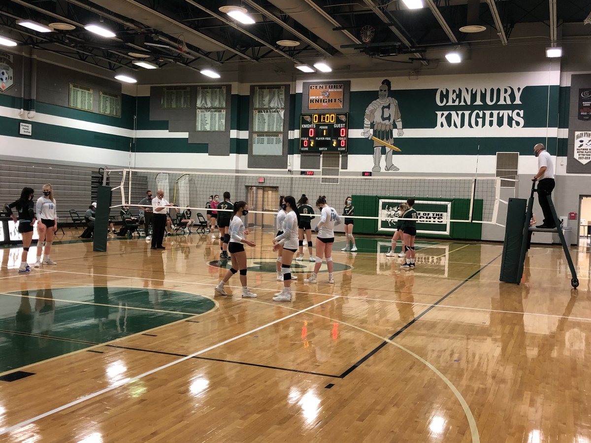 carrollvarsity's tweet photo. Some county volleyball action tonight with @WestVolley and @high_century #CVVB https://t.co/kZScAdqNzh