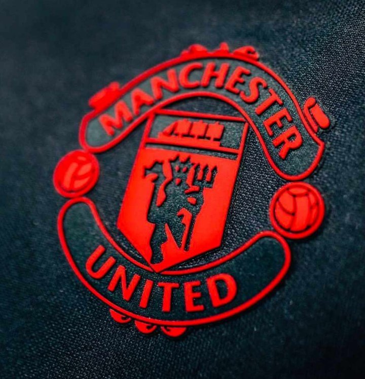 MouctarJalloh7's tweet photo. Prolongé Pogba
Signé Sancho
Signé D Rice
Et pour être plus ambitieux,
Tenté une foli en signant Haaland (ou Kane)
Je vous promets on recrute plus avant 2024 , ça me vas. Mais avec ça on roule sur n'importe qui en Europe et aussi en PL !
#MUFC #MUTL221 https://t.co/BCOrS9RnLH