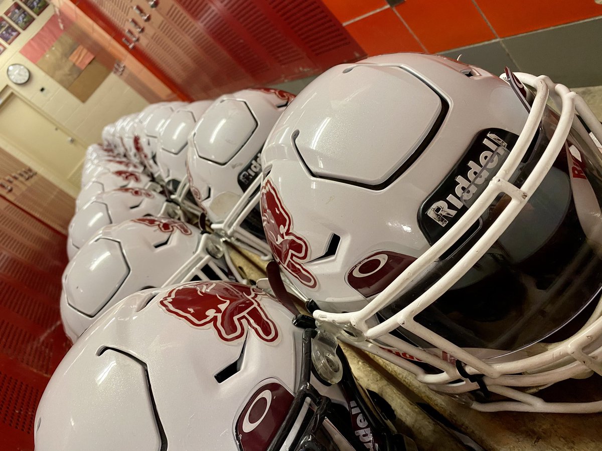 FHFCoach's tweet photo. Itโs football eve...#FHFeRo https://t.co/WhfIfdHsVl