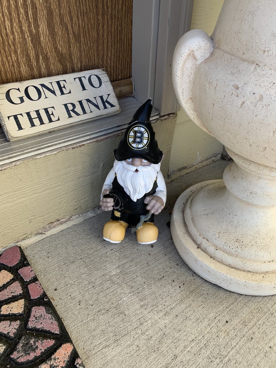 bocce13's tweet photo. Easy for the watch party #NHLbruins https://t.co/AU7O9nrIcW