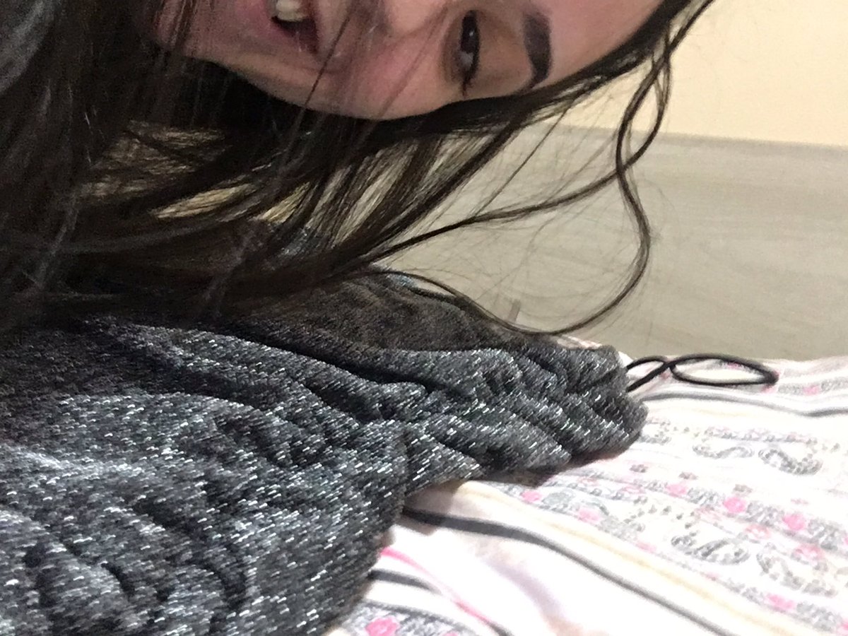 szctallana's tweet photo. SIM GENTE EU ACABEI DE RECEBER UM VESTIDO EM CASA PARA SAIR P JANTAR!!!
convite// presente
🥺🥺🥺🥺 https://t.co/O0eSaOEetl