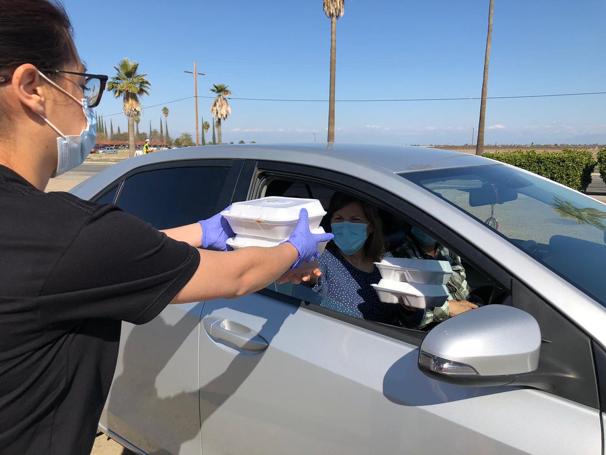 WCKitchen's tweet photo. WCK's Relief Team is back in California with @UFWF to provide nourishing meals to farmworkers in 3 counties—Kern, Ventura &amp; Tulare. Our first day of distribution included 1,900 meals from 8 restaurants during a vaccination event for these essential workers! #ChefsForAmerica https://t.co/Cb8r6qKJce