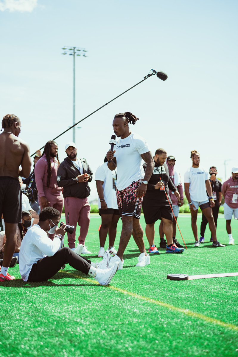 “T R I B E”

📍House Of Athlete 
Scouting Combine 2021

@thehouseathlete @ZybekSports @TheSeql 

📸 @DavidRadsick 

#HOATribe #SportsEquality
#RecruitingStartsWithSEQL #ItsOnYou