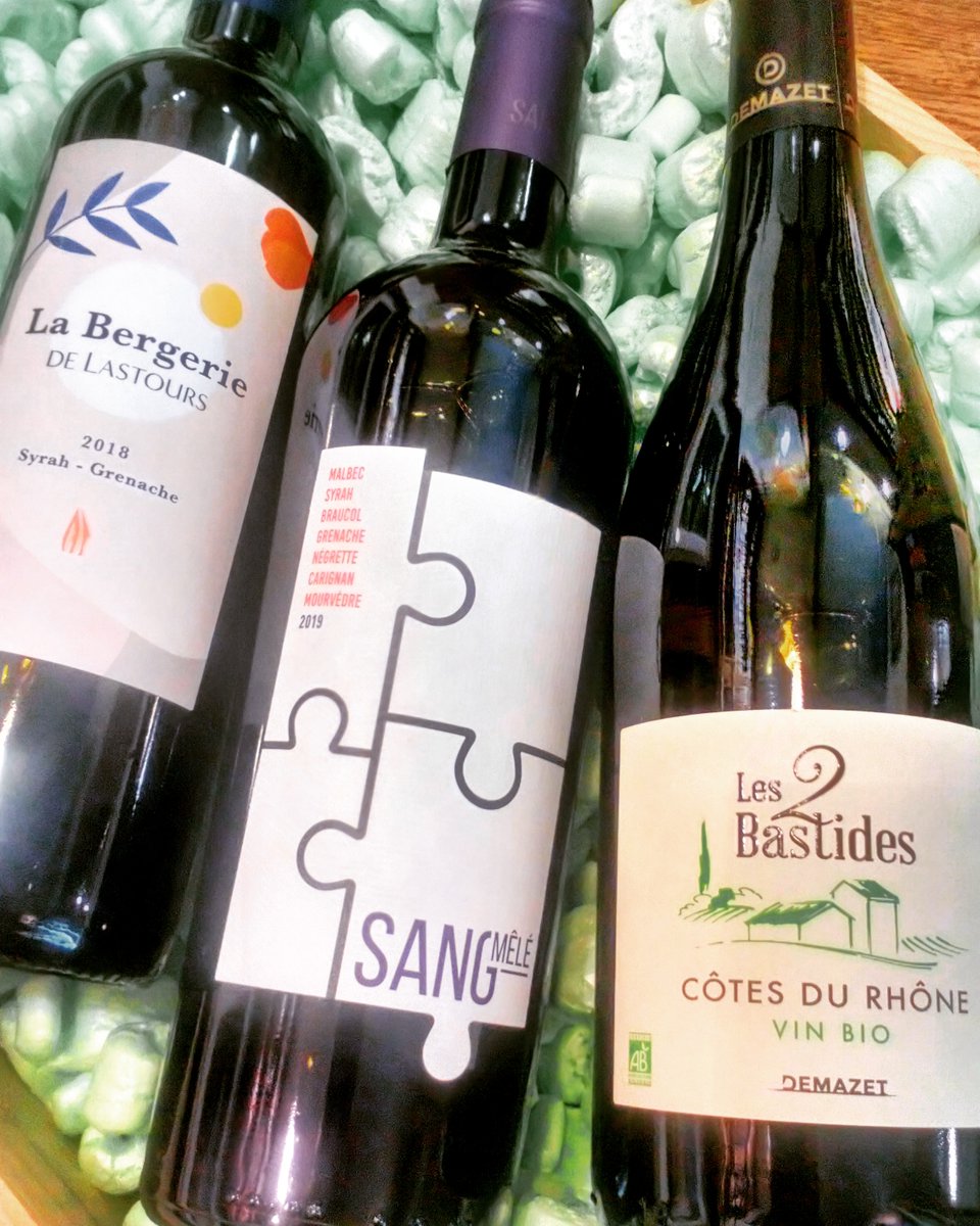 EXCLUSIVE WINES 😍👌❤️
#musthave #wine #redwine #exclusivewine #frenchwine #demazet #vinovalie #chateaulastours #springwine #spring #specialwines #new #spiritedwines #thursdaynight #thursdaywine #happymoment #goodvibes #enjoy