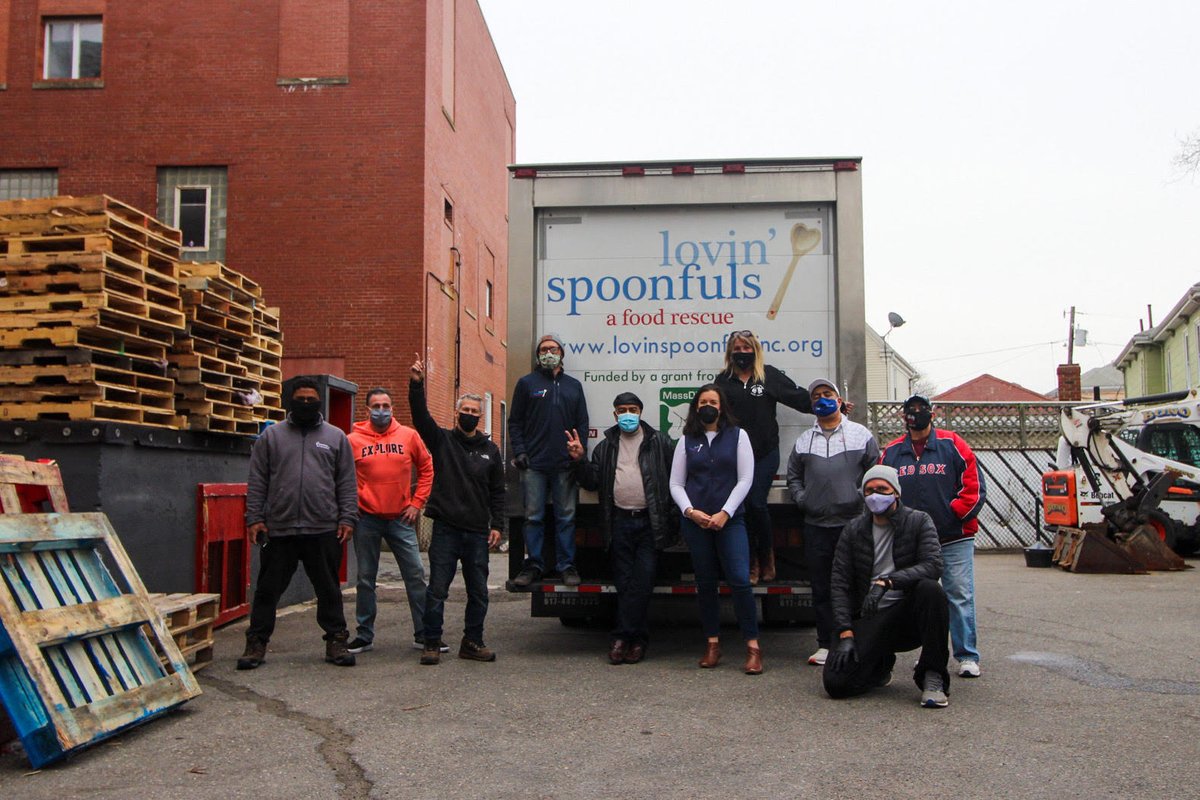 LovinFoodRescue's tweet photo. Today we're celebrating a landmark at Lovin' Spoonfuls: 20 million pounds of food rescued since our founding in 2010. Thank you to everyone who's made this possible over the past decade. https://t.co/VdgJi44aqG