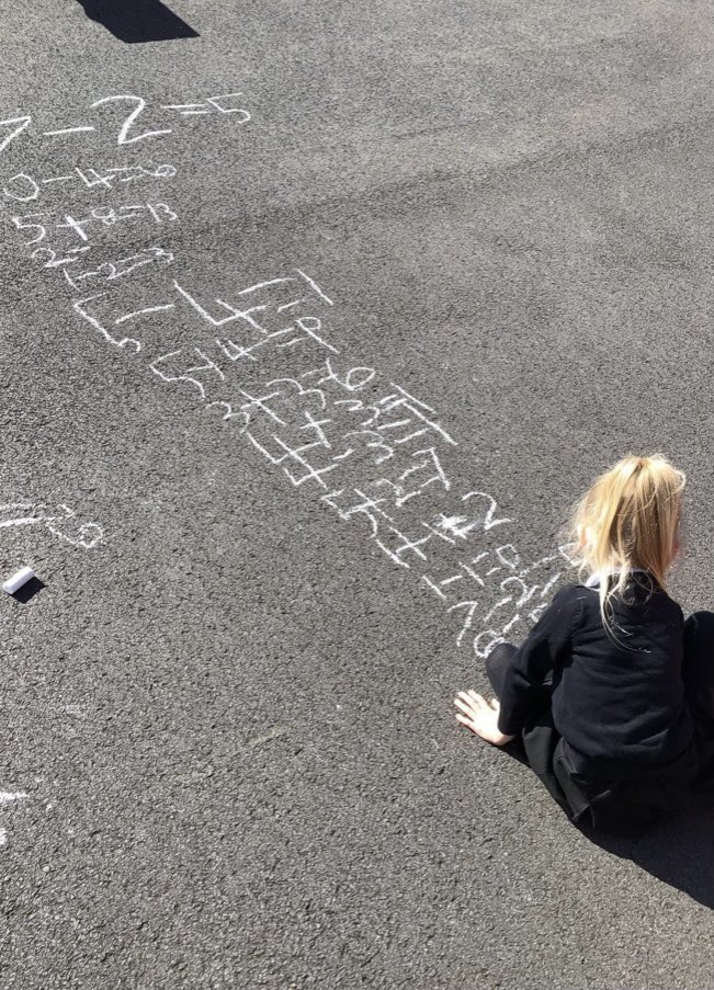 MissWeir95's tweet photo. Numeracy outdoors for P1/2/3 today 🤩☀️Exploring arrays and number sentences 😁 @EACSornPS @eaclost https://t.co/hL8h8UratX
