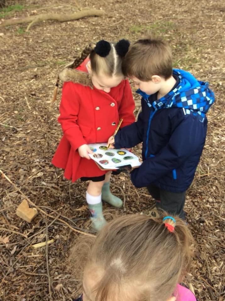 AcademyWsm's tweet photo. Spring is coming! 🌱🌷🌼

To celebrate the fact that Spring has most definitely arrived and the Spring Equinox on Saturday 20th March, Hudson class went on a Spring scavenger hunt. https://t.co/xgONiYDguH
