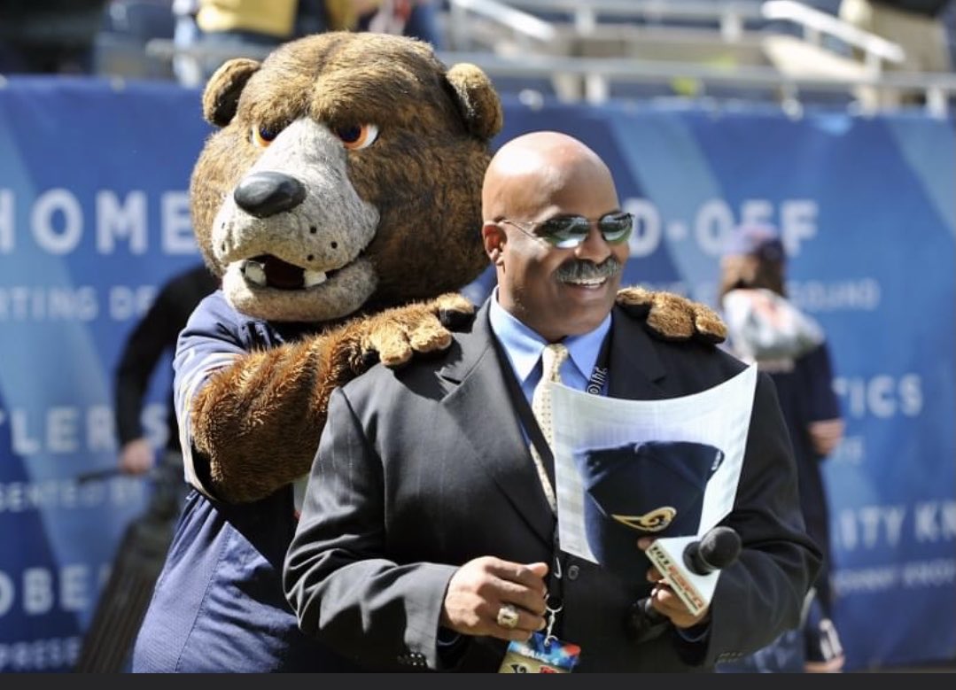 PylonSticks's tweet image. I learned a lot about the media business after my days in the NFL. I applied a Player Personnel twist while working as a Sideline Reporter for Rams Radio Network 101ESPN owned by Bonneville International. 11 years later still having fun as NFL Analyst.