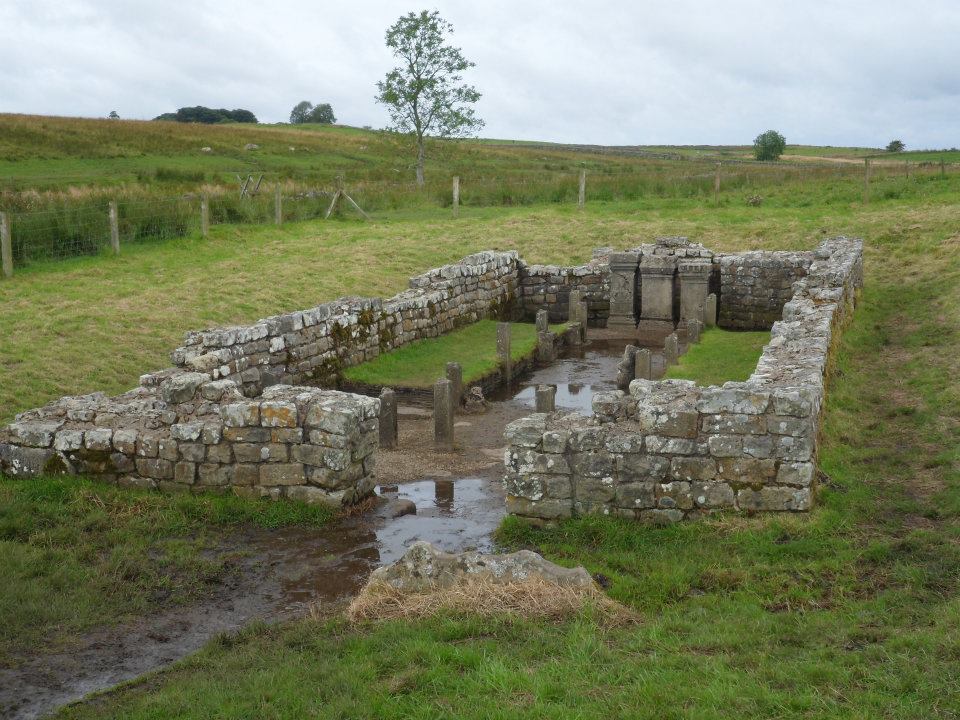 DrJEBall's tweet photo. Remains of a Temple to Mithras, just outside the #Roman fort of Brocolitia (#HadriansWall), built c. AD 200 &amp; used for about 150 years. Displayed are 3 altars, replicas of dedications made by officers of the First Cohort of #Batavians stationed at Brocolitia #RomanFortThursday https://t.co/mp8fZtjWSZ