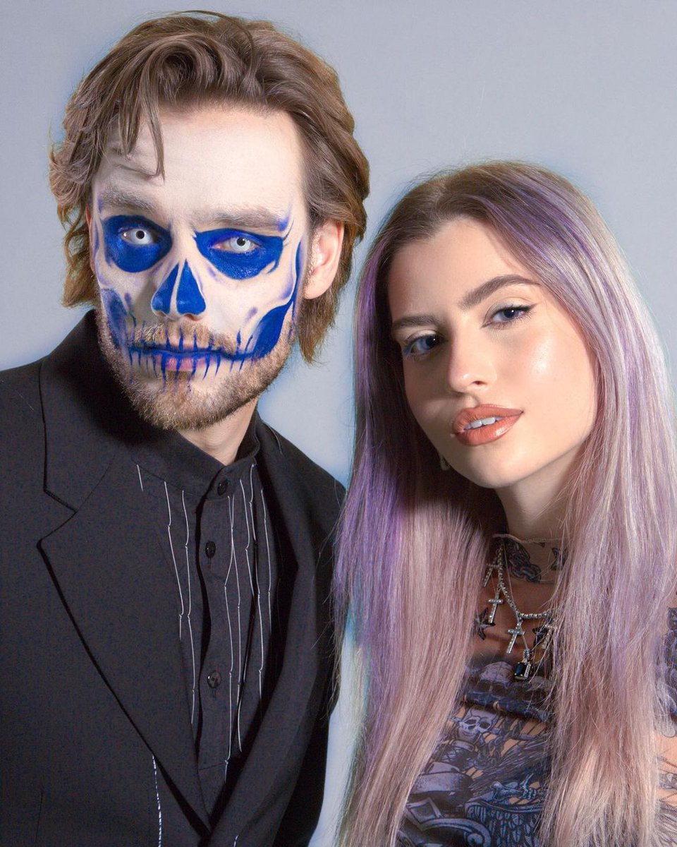 ArgentinaLiamP's tweet image. 📝 | “Somos amigos, pero también es una colaboración. Es trabajo, pero a la vez tenemos una amistad. Él es muy dulce. Es muy humilde, un chico muy normal” —@abbyrartistry sobre @LiamPayne y su colaboración para #TheLPShow: Act 3, para @AntisociaIPod