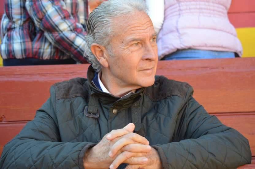 FonsiLoaiza's tweet photo. La semana pasada disolvieron la Escuela Taurina de Murcia por abusos sexuales continuados a niños menores por parte de este "profesor" José María Ortín, simpatizante de VOX. Hoy, el PP le ofrece a VOX la Consejería de Educación en Murcia para abrir de nuevo esta escuela taurina. https://t.co/LBzK88Iluc