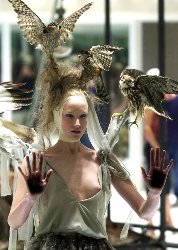 thatssohaute's tweet image. the fashion industry will never be the same without alexander mcqueen
