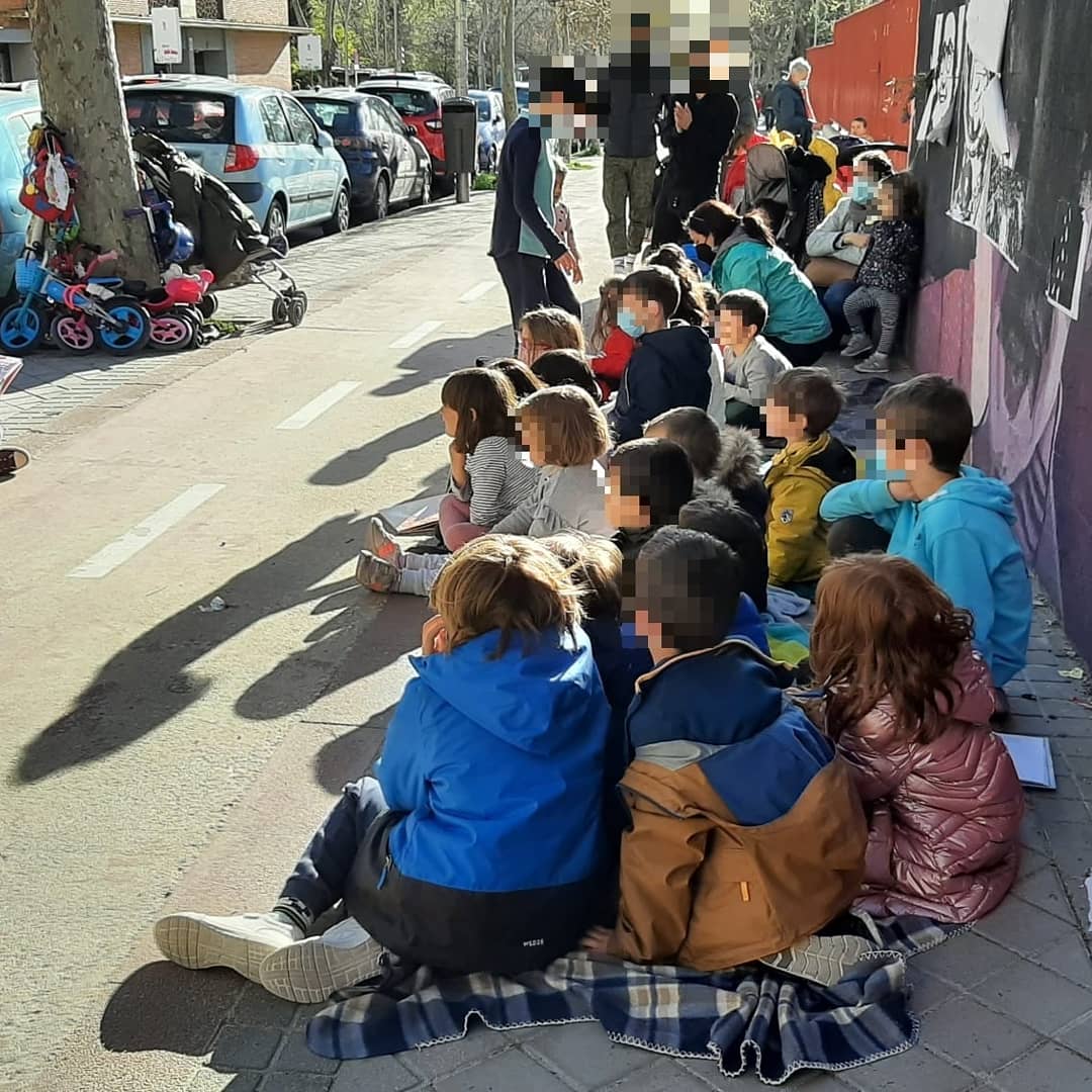 conceampa's tweet photo. ¡Menudo éxito nuestro Cuenta Cuentos! ¡Muchísimas gracias a todxs las que habéis venido! https://t.co/noPo0Yv0WI