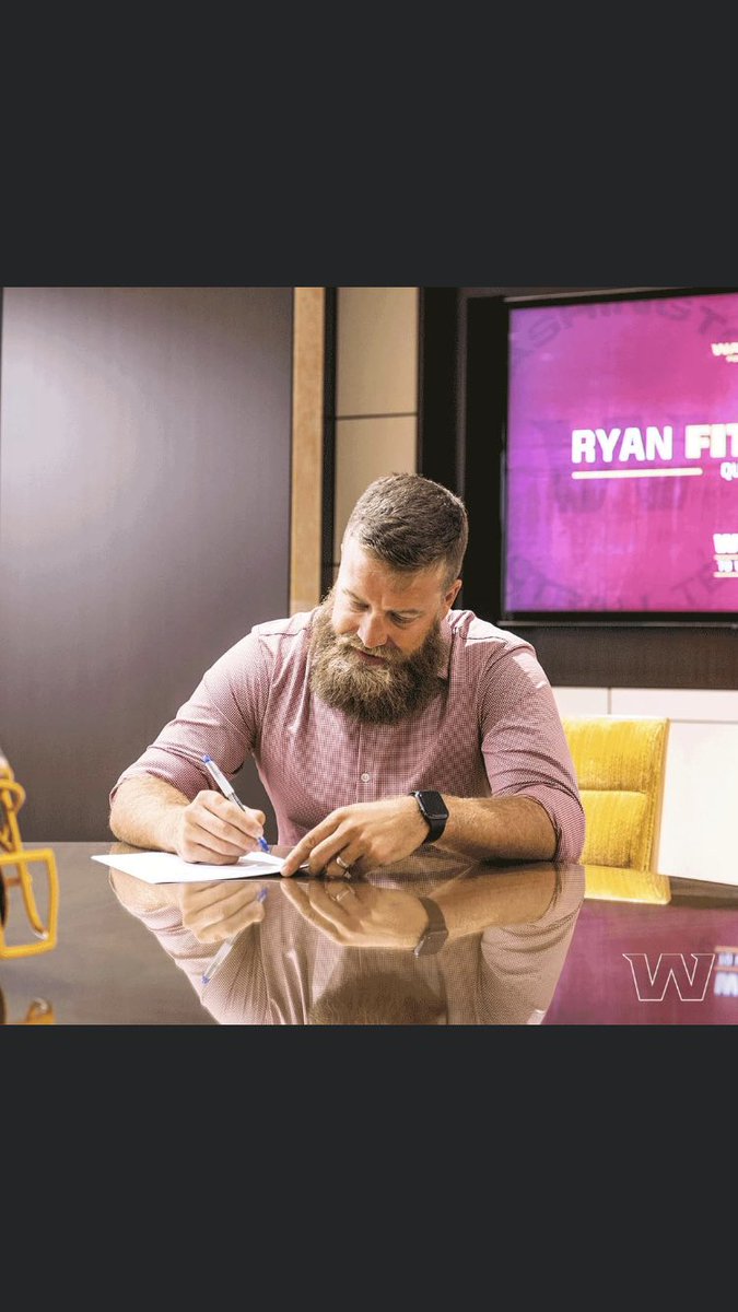 SPORTalkSkins's tweet image. Can I get an HTTWFT? #fitzmagic