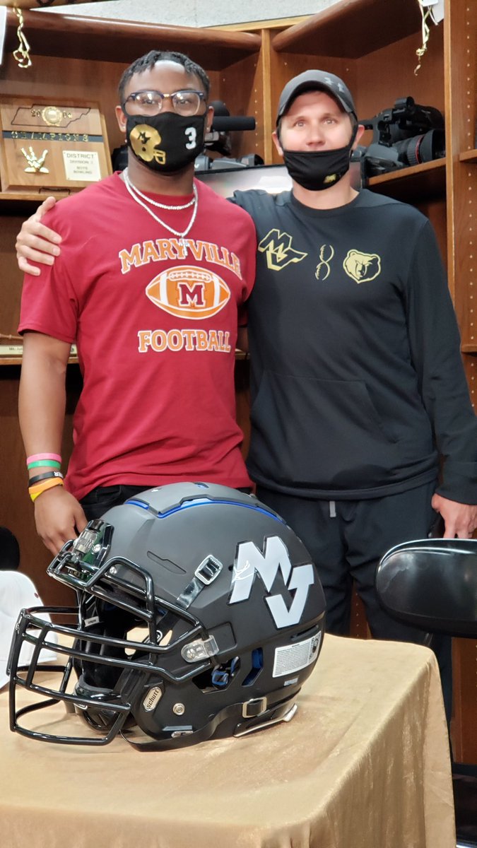 Playmaker <a href="/malone_cam3/">Cam Malone</a> signing with <a href="/MaryvilleC/">Maryville College</a> is a Huge recruit get. 
<a href="/MJGOLDENBEARFB/">MT. JULIET FOOTBALL</a>