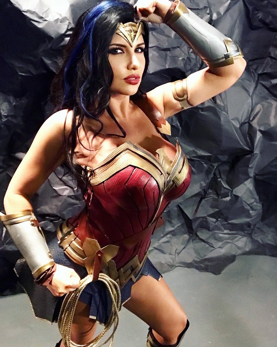 Woman wonder romi rain Wonder Woman: