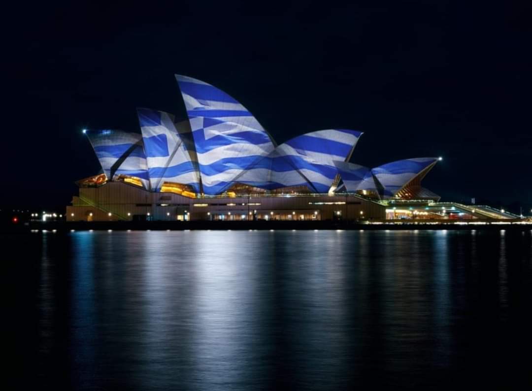 #Australia, honouring the #Greek community with images of the Greek flag projected from the #Sydney Opera House.  A fitting tribute for the #200years since the Greek Revolution of #1821hellas