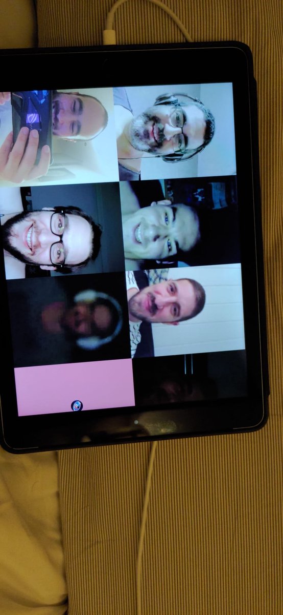 <a href="/TG_Paragon/">Team Paragon</a> <a href="/Marcos22RS/">Marcos22</a> <a href="/AlmiranteG1/">AlmiranteG</a> <a href="/Zhinox96/">Zhinox</a> @RSAlvaroPV @rs_montero <a href="/Ernest_RStars/">Ernest</a> <a href="/A1714M/">ningú</a>