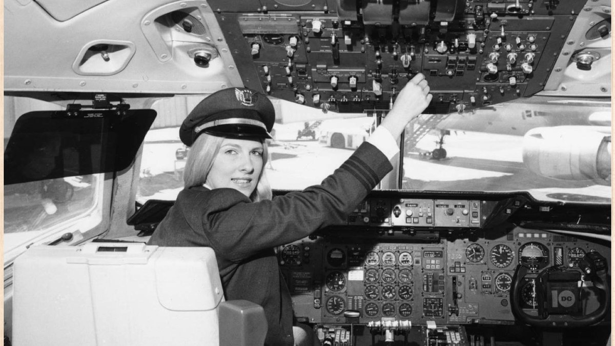 International Society of Women Airline Pilots (@isa21_pilots) on Twitter photo #tbt to 1978 when Gail Gorski was the first woman hired by <a href="/united/">United Airlines</a>! She was a charter member of ISA+21, and was crowned the Kentucky Derby Queen of 1972! She was a captain on the 747 until 2015. Captain Gorski has since passed on, however her memory and inspiring story lives on! #tbt to 1978 when Gail Gorski was the first woman hired by <a href="/united/">United Airlines</a>! She was a charter member of ISA+21, and was crowned the Kentucky Derby Queen of 1972! She was a captain on the 747 until 2015. Captain Gorski has since passed on, however her memory and inspiring story lives on!