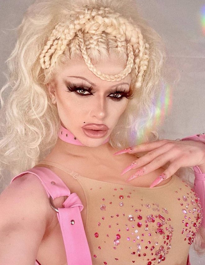 beatriceazp's tweet image. pov u were robbed on #DragRaceUK