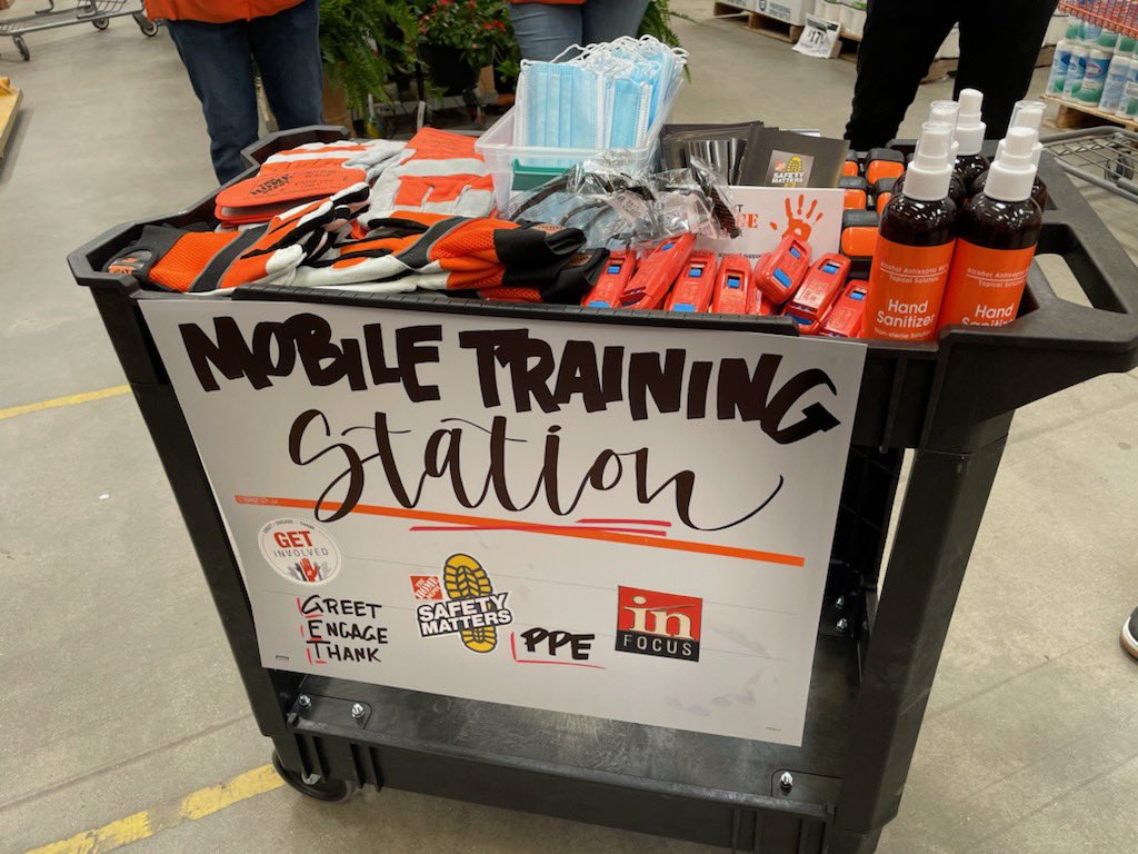 𝐑𝐚𝐪𝐮𝐞𝐥 𝐇𝐚𝐬𝐥𝐚𝐦 tweet media