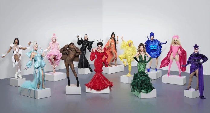 sasheaquaria's tweet photo. drag race has never had and will never have a cast as excellent as them #DragRaceUK https://t.co/WEPvfbMxhl