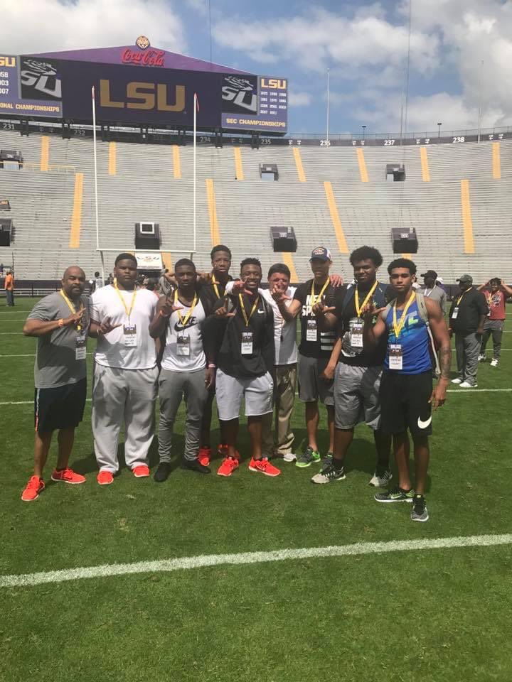 #TBT Fun Times <a href="/J_Clark_55/">Coach Jakai Clark</a> <a href="/jrthompkins5/">RT</a> <a href="/wanyamorris64/">TheWanyaMorris™️</a> <a href="/TheFreak/">Owen Pappoe</a> <a href="/kenyonjackson11/">Kenyon Jackson</a> <a href="/trentejones01/">trentejones</a> <a href="/K2SZN/">Kenyatta Watson II</a> #RAMSZN4L