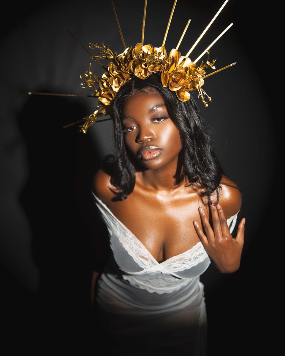 wurigo_'s tweet photo. Melanated Goddess 
-
-
-
Model: @Orlovepedro_ 
Stylist: @itsLydRock 
Shot by me

#ShotAtSANMAN https://t.co/N2rUWevrLz