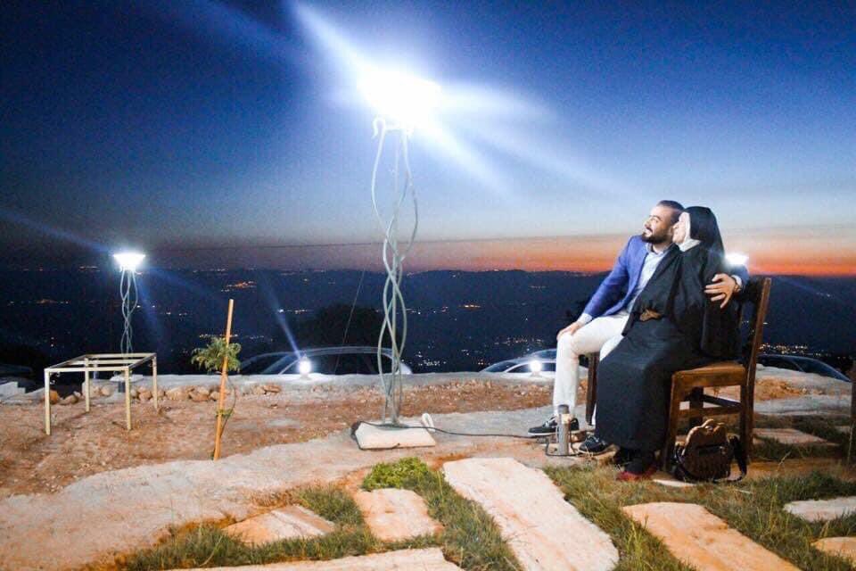majd1990's tweet photo. الحنان الحقيقي
ليس بالكلام الكبير
بل بالتفاصيل الصغيرة.
#مجد_جدته https://t.co/kBr5koV9NR