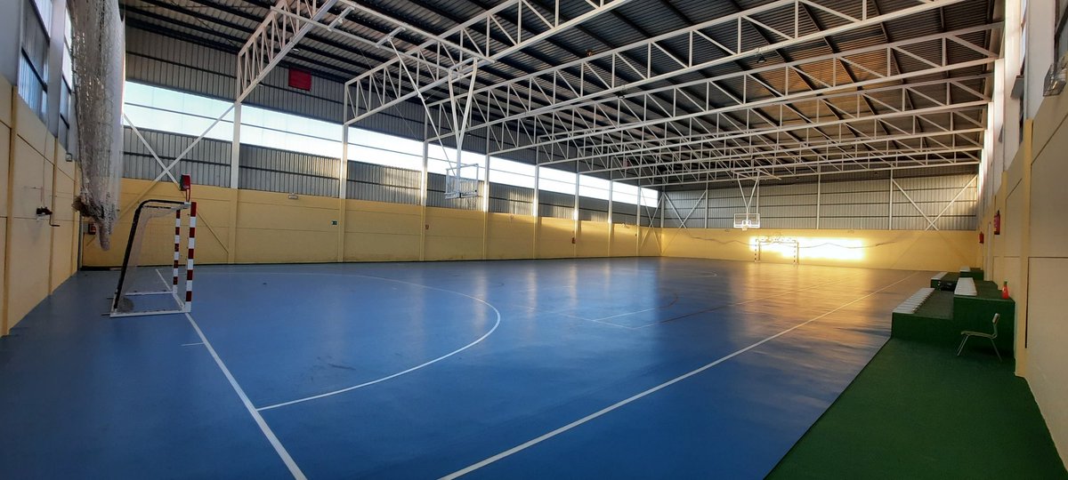 aytsantamariall's tweet photo. .

 Nuevo pavimento de PVC en la pista polideportivo

Ampliacion del consultorio local con una nueva habitación .

Trabajos de poda  asi como la limpieza y retirada de árboles rotos por los efectos de la borrasca Filomena

Compra de un nuevo vehículo para los trabajos del Ayunt. https://t.co/yfk85ZL3Gr