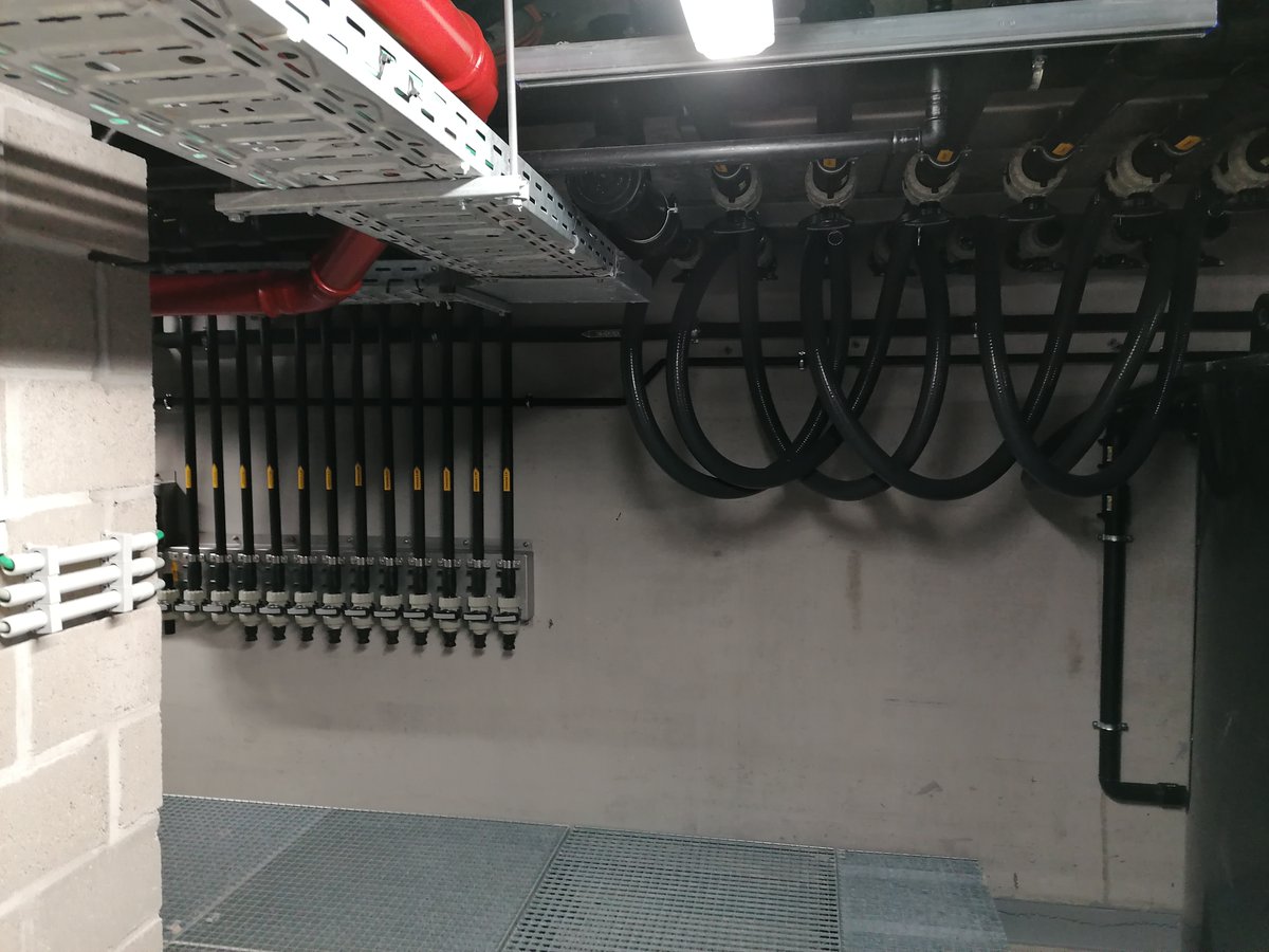 ImcaSampers's tweet image. Onderzoeksgebouw #VEGiTEC met piloothallen voor waterbehandeling &amp;amp; piloothallen voor verwerking van groenten en aardappelen met bijhorende labs bijna klaar om ons intrede te doen!! @FbwUGent @VLAIO_be  #EFRO @InterregFWVL @GOTOS3 @provinciewvl  @Vlakwa @TUAWest1