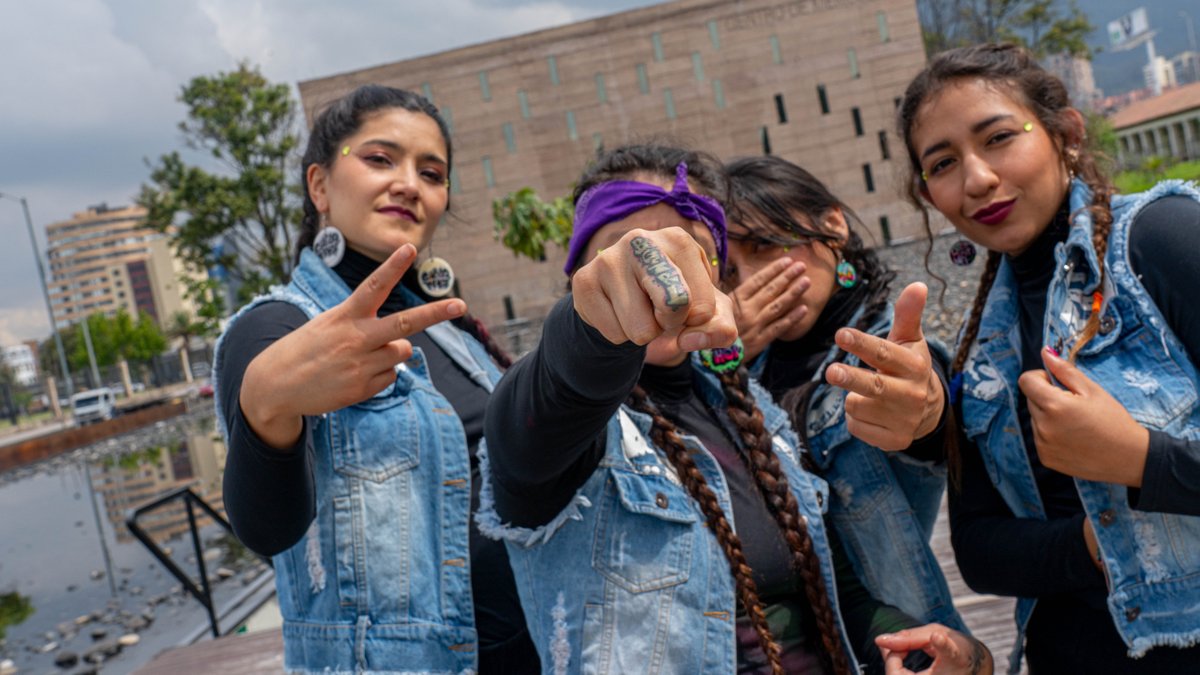 theICTJ's tweet photo. For many young people who have experienced political turmoil and gross human rights violations, hip hop has been a lifeline. @ICTJ, @cartelurbano, and #MELAH cohosted the third International Hip Hop Encounter to bring artists together.

How did it go?🤔
https://t.co/whhlHNziQ9 https://t.co/ZhSxpXPQUA