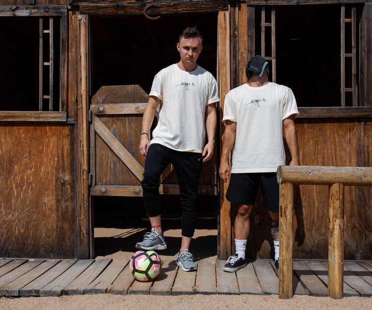 sliceofsoccer's tweet image. Introducing @bonesfc_ 🏴‍☠️☠️ Established in 2018, the eclectic club began with a collective of friends and creatives out of the Wild Wild West - Phoenix, Arizona ⚽️🌵