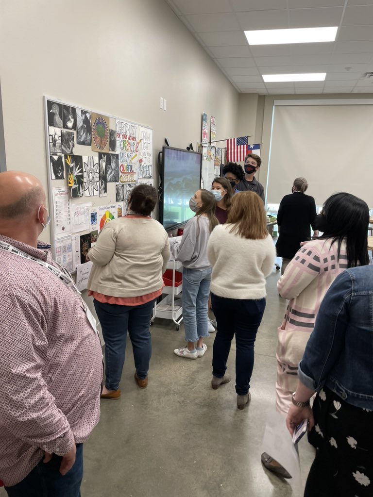 There are days as <a href="/TLRedRaiders/">Tyler Legacy High School</a> Principal that I get to sit back &amp; watch my students perform👇👇👇 Today 7 Senior <a href="/legacy_council/">Tyler Legacy Student Council</a> Reps had lunch, shared their insights &amp; led tours of our new campus for <a href="/leadershiptyler/">Leadership Tyler</a> &amp; I could not possibly have been more proud of them 👏👏👏