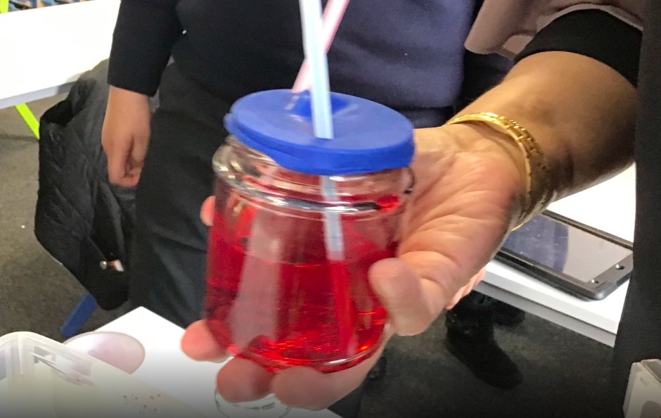 yasmeenlulat's tweet image. In Year 6, we dissected hearts, made model hearts and then produced some fantastic writing. #BritishScienceWeek2021 @AbolarinTseni @OliveTreeBolton