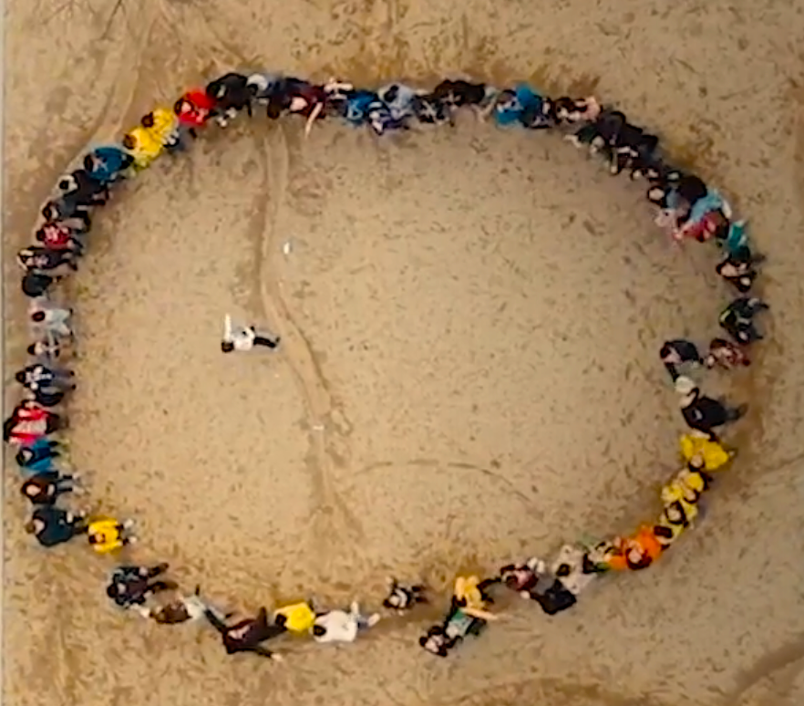 🔴⚪️La Festa Escolta 2021 abraça la ciutat! Una celebració que fem anualment com a agrupament, per celebrar qui som i que fem escoltisme. Enguany l'adaptem i la celebrarem des de diferents punts de Granollers! 🎊

Esperem que, malgrat les distàncies, la puguem gaudir igualment🌿
