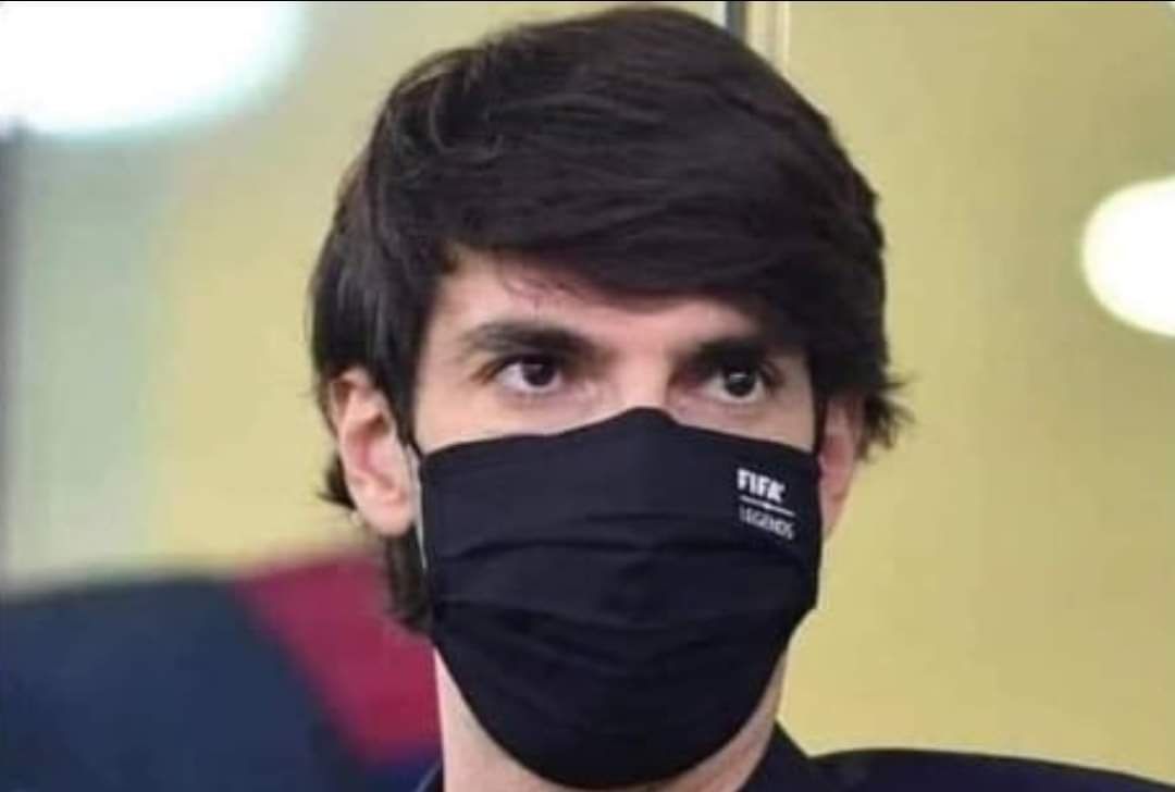 Teacher: "The exam will be easy, don't worry"

The exam: "Is this Joao Felix or Kaka?"