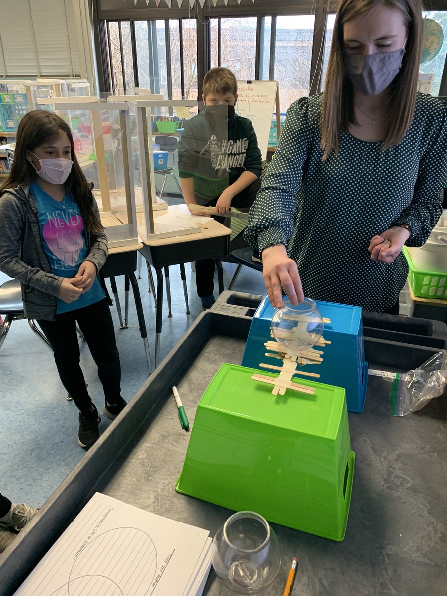 These engineers built bridges to hold the Leprechaun’s pot of gold. 🍀