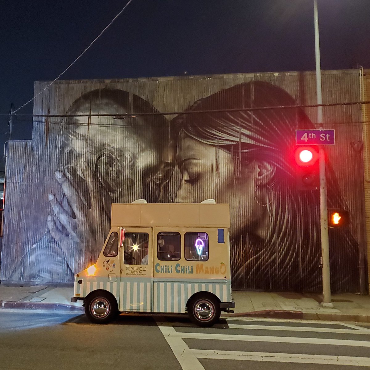 When you drive by a cool #Mural you stop and take a 📸
@StarFighterA @Fanakapan 
#LaArtScene #LaArtsDistric #LaMural #IceCream #IceCreamTruck #Vegan #GlutenFree #Fj8c #LosAngeles #Birthday #Wedding #Catering #PictureCar #IceCreamTruckLA #IceCreamTruckRental #SetLife