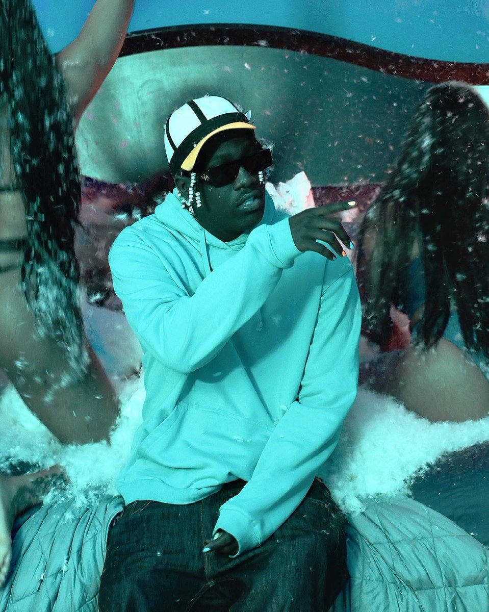 prodbytwilk's tweet image. Lil Boat. Shot by me.