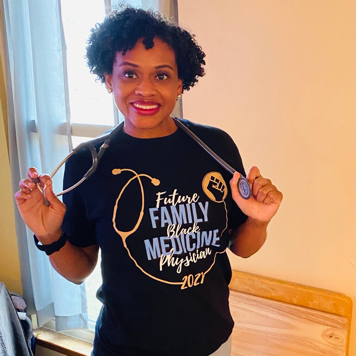 I chose FM because of the opportunity to build a personal relationship with patients that empowers them to reach their health goals. So Proud to be joining #FMRevolution!!!! #BlackFamMedMatch Coming to a program near you! #ABFMP #Match2021